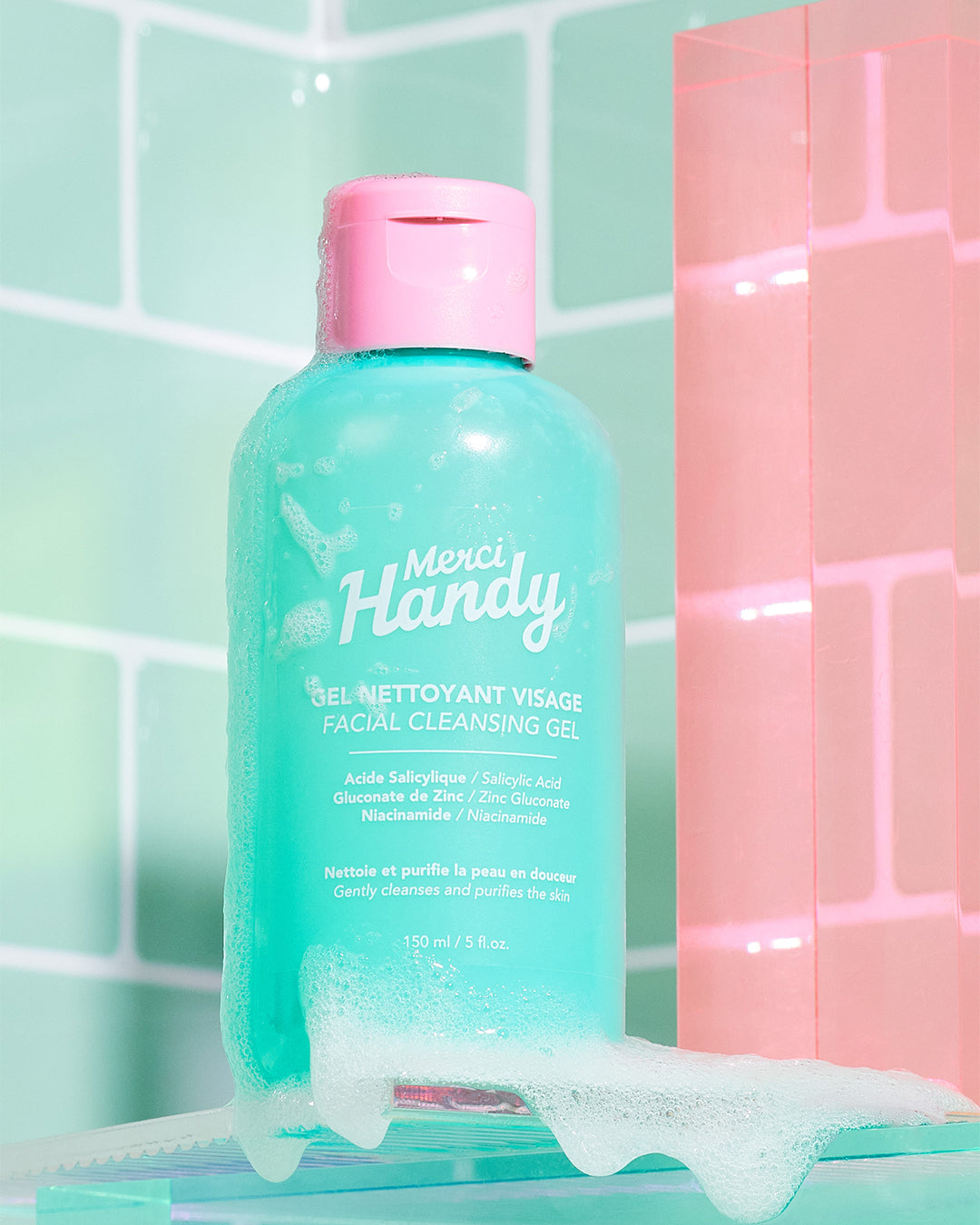 Gel Nettoyant Visage Merci Handy – gel nettoyant visage dans une salle de bain